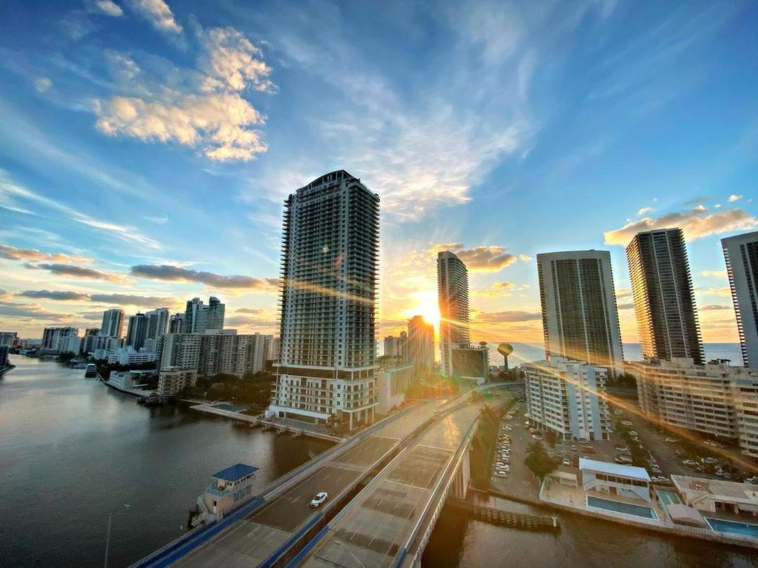 Million Dollar View At Hyde Resort And Residences Beverley Beach Buitenkant foto